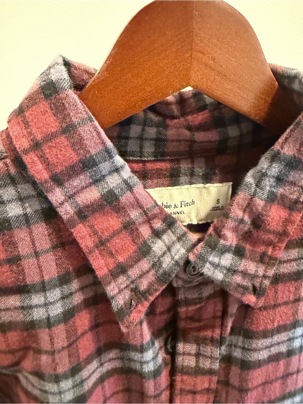 Shirt Subcategory Classification - Picture 2 of 3